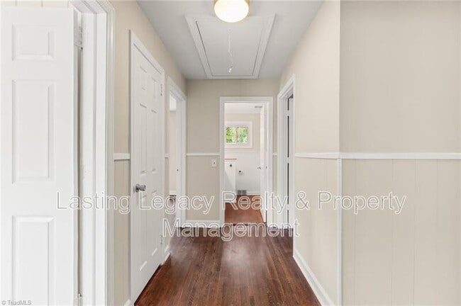 Photo - 1200 Lamont Dr