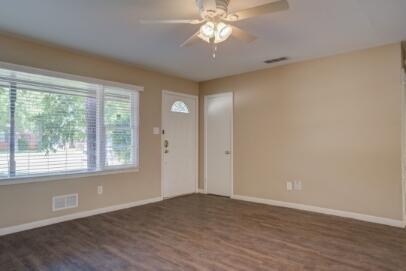 Photo - 2611 49th St