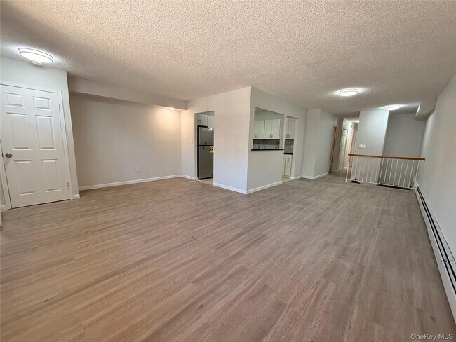 1977 73rd St Unit 2 FL