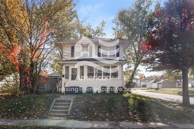 Photo - 1202 E Fox St