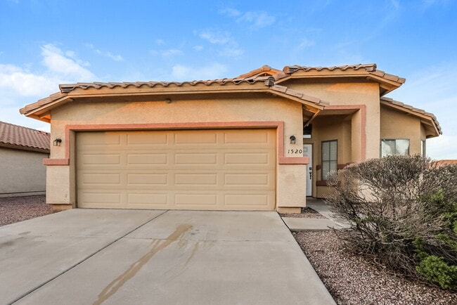 Building Photo - 1520 E La Salle St