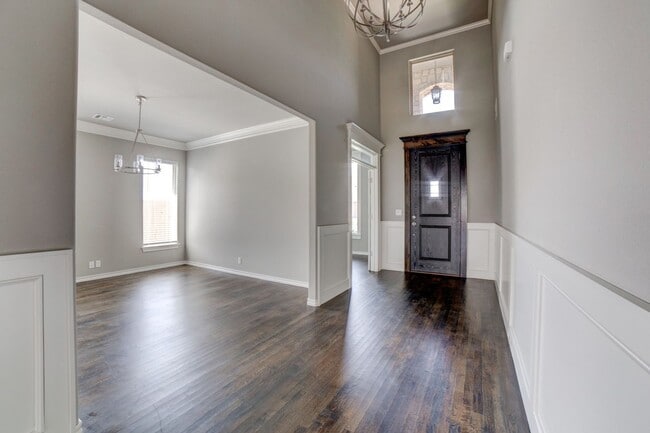 Photo - 424 E 129th Pl S