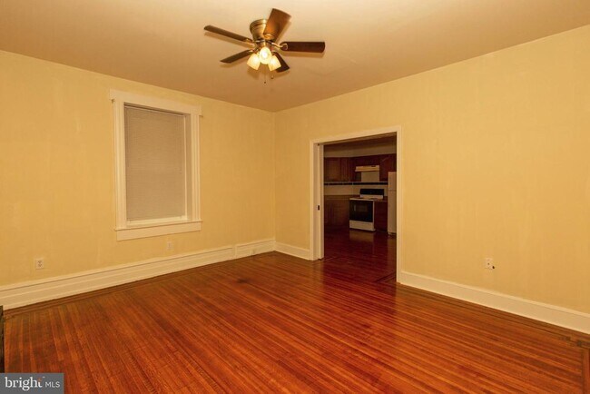 Photo - 334 E Main St