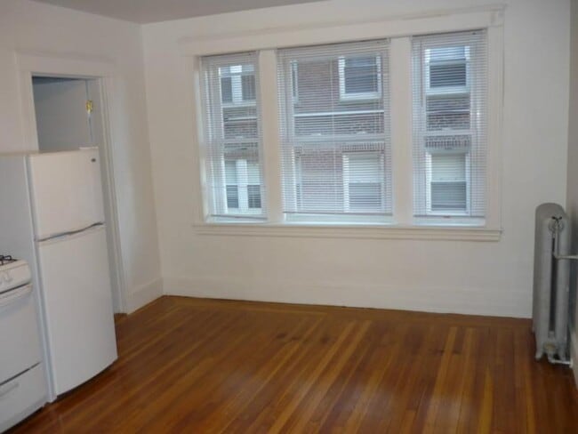 Photo - 19 Claymoss Rd Unit 12