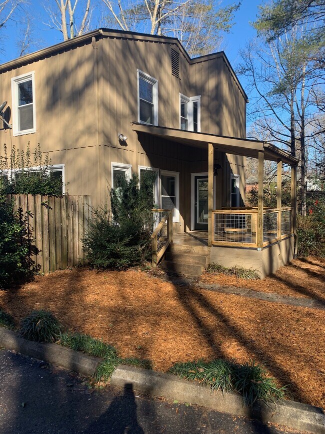 Photo - 217 Morehead St