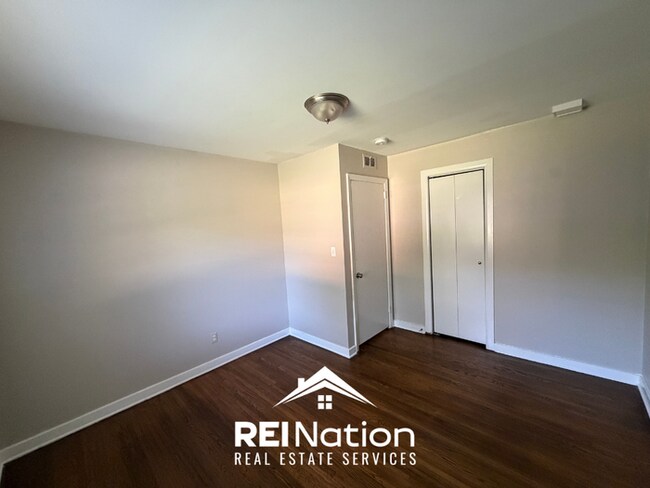 Photo - 3BR/2BA Center Point Rental with Hardwood Floors Throughout & Fenced Backyard