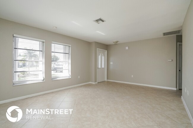 Photo - 1423 SE 18th St