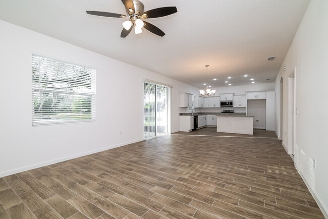 Photo - 451 Martigues Dr Casa