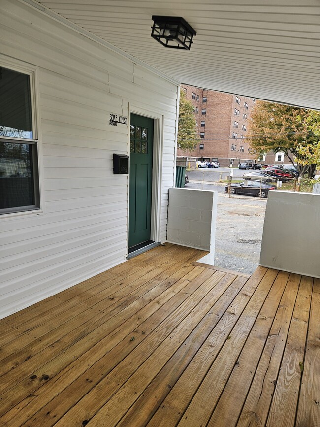 Photo - 326 Taylor St