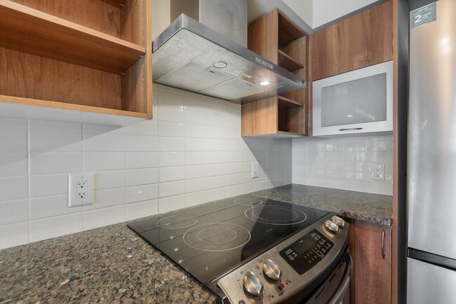 Photo - 1 Michael Power Pl Unit 318