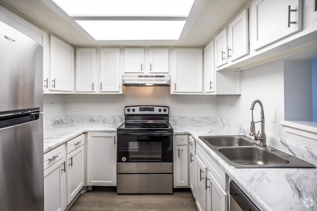 Interior Photo - Carrington Townhomes