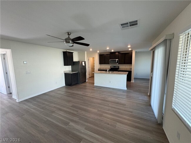 Photo - 4929 Finca St