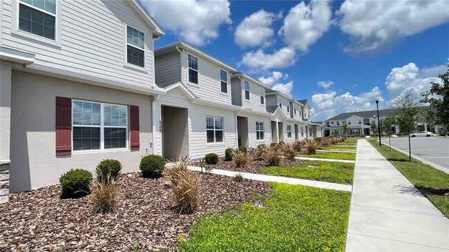 Photo - 428 HUCKLEBERRY Dr