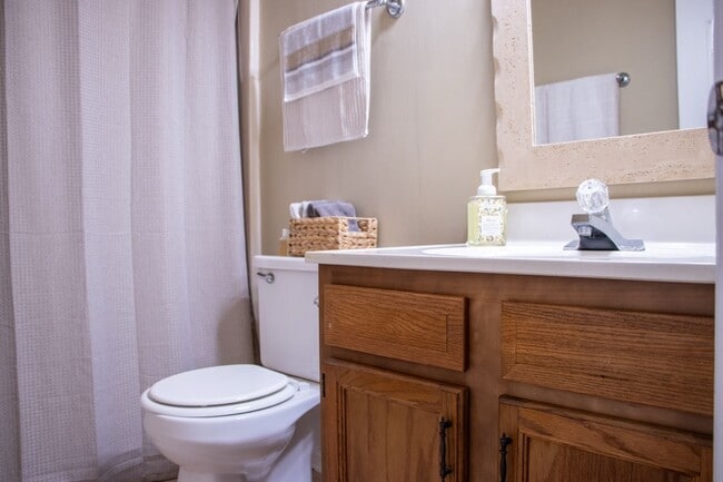 Photo - 170 Northview Dr Unit 170 Northview Dr APT 6, Athens, GA 30605