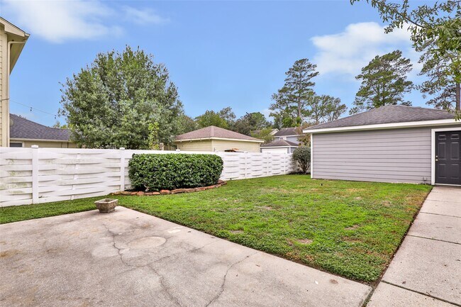 Photo - 18631 Atasca Oaks Dr