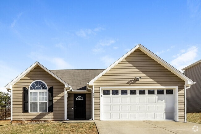 Building Photo - 448 Salem Springs Dr Rental