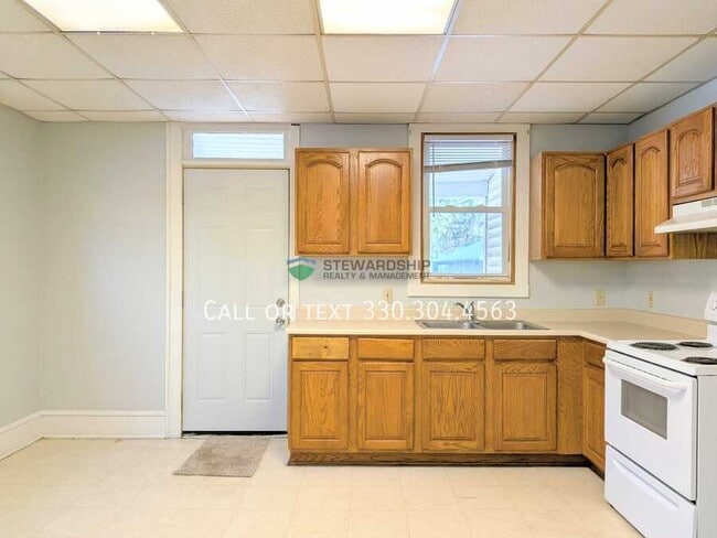 Photo - 1410 16th St NW