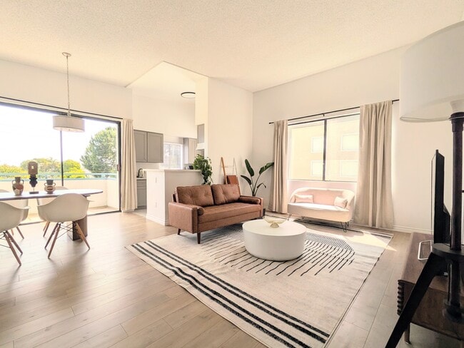 Building Photo - 2584 S Centinela Ave Unit 7