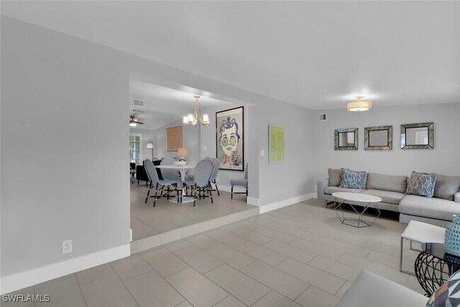 Photo - 2048 Harbor Ln