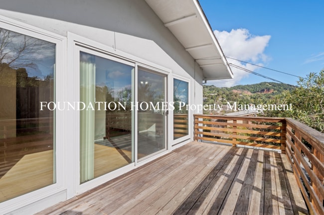 24 Leafwood Cir