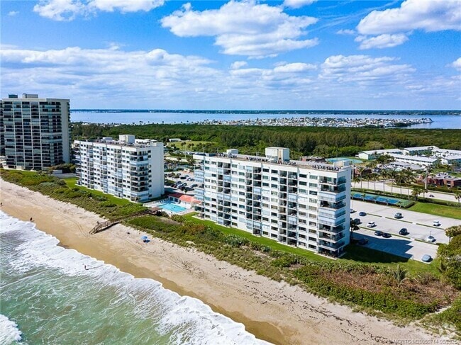 Building Photo - 9490 S Ocean Dr Unit 712 Rental