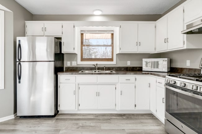 Photo - 15600 47th Ave N