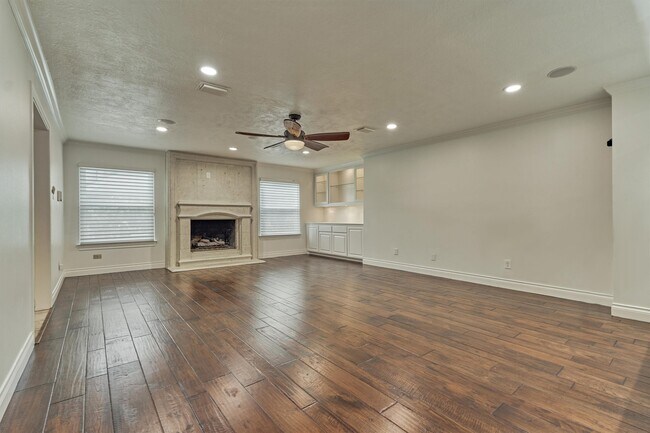 Photo - 3518 Blue Cypress Dr