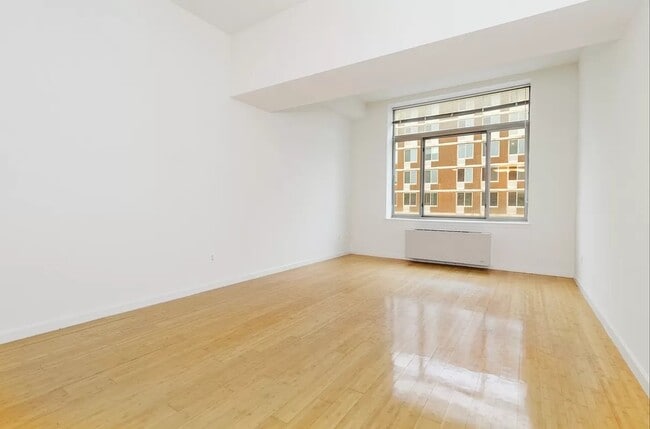 Photo - 353 E 104th St Unidad 220