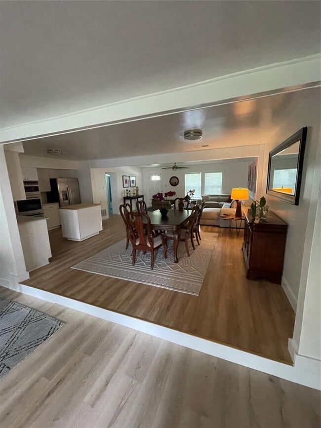 Photo - 1409 Elton Ln