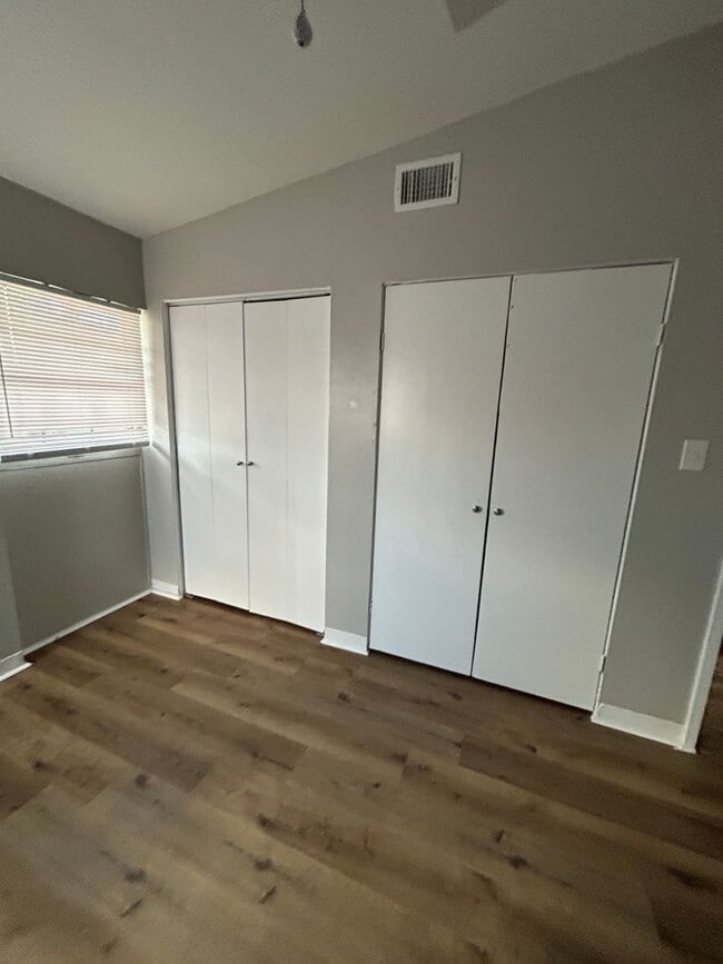 Photo - 1926 Skylane Dr