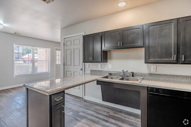 3BR, 2BA - 1145SF - Kitchen