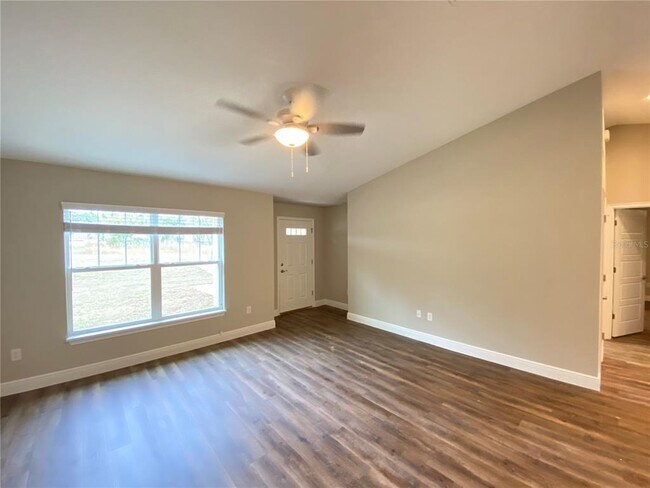 Photo - 207 Locust Ln Dr