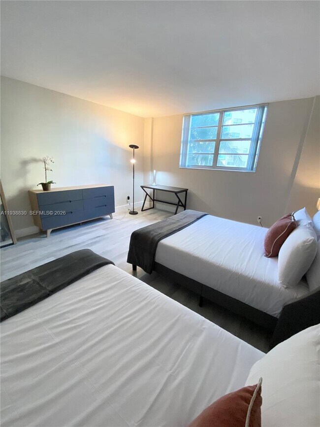 Photo - 4001 S Ocean Dr Unit 4M