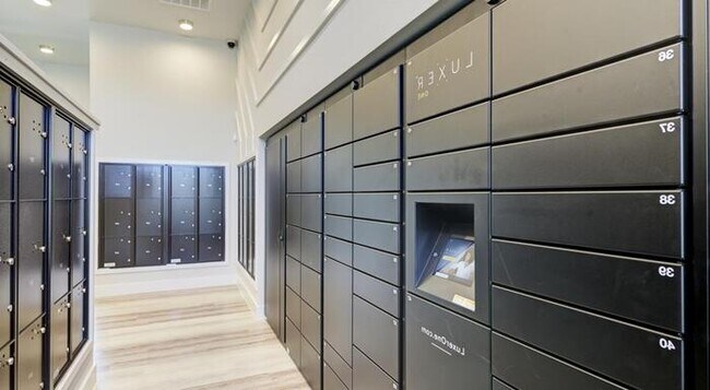 Photo - 1350 N Blue Mound Rd Unidad c1