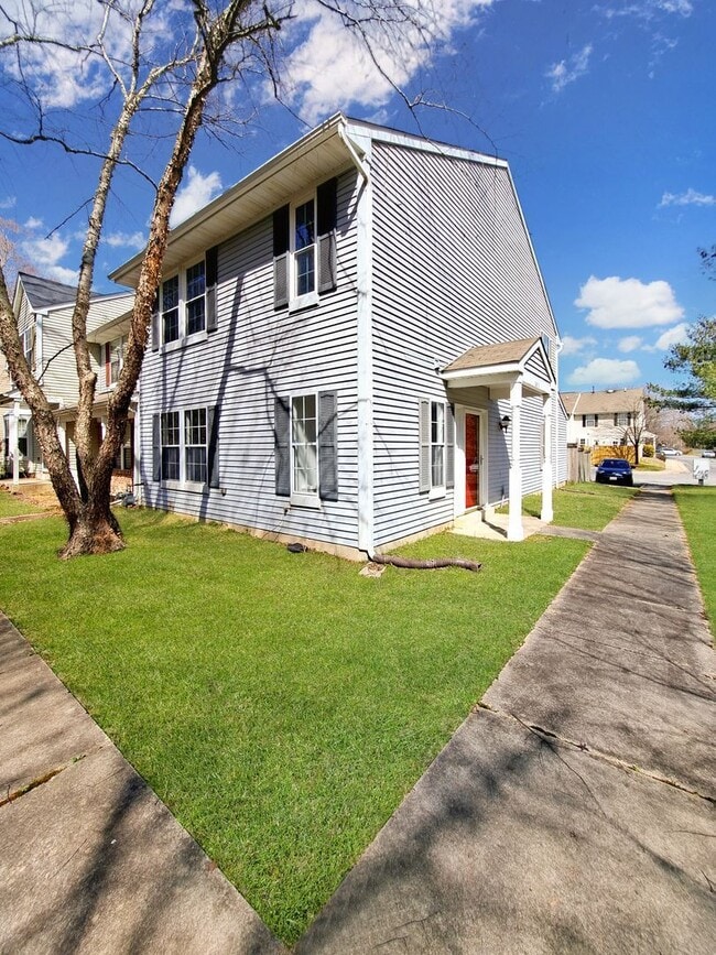 Photo - 3870 Gateview Pl