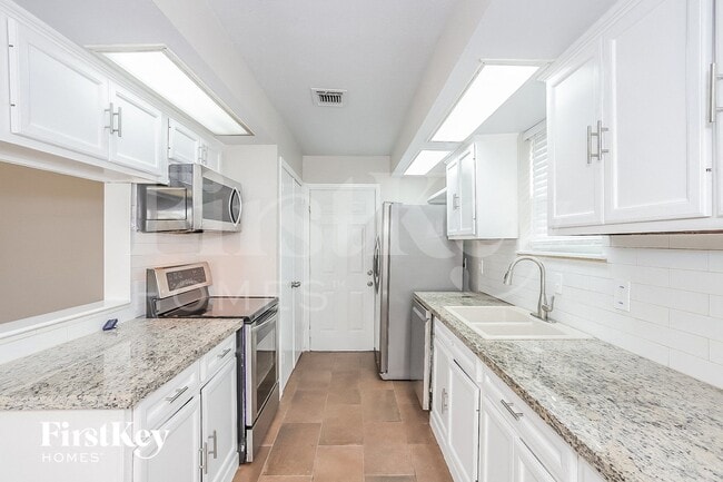 Photo - 10819 Sagewind Dr