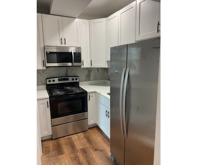 Photo - 1211 Poplar Grove St Unit 2B Available $800