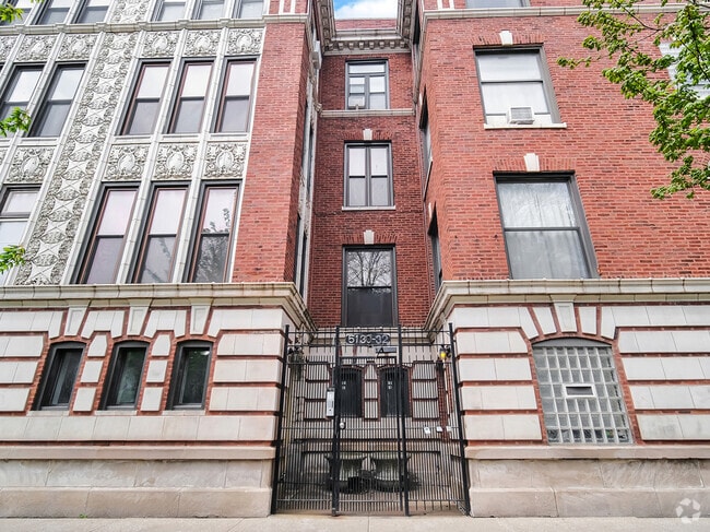 Building Photo - 5132 S Drexel Ave Unit 2D Rental