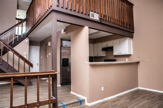 Photo - 7075 Greenway Chase St