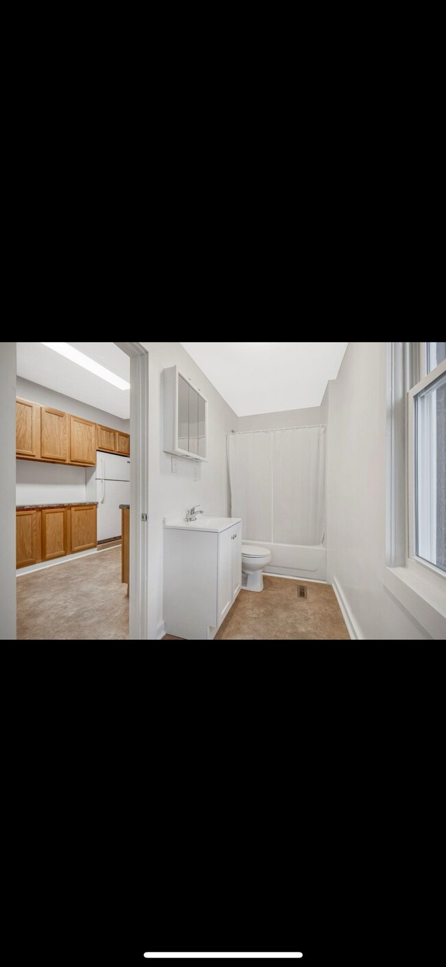 Photo - 713 Thomas Ave Unit #1