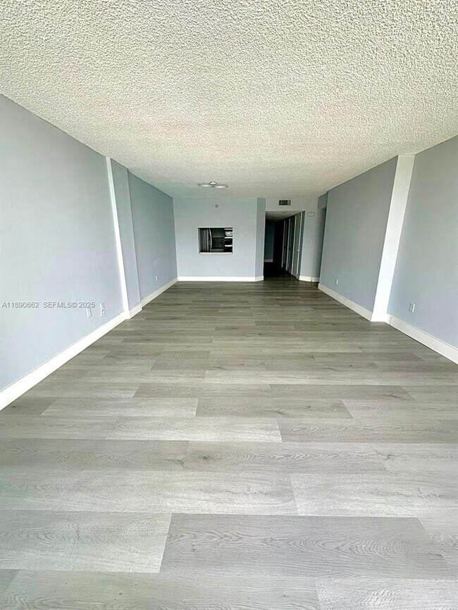 Photo - 20840 San Simeon Way Unit 305