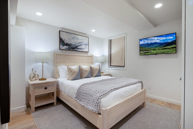 Photo - 800 S Mill St Unit ID1030154P