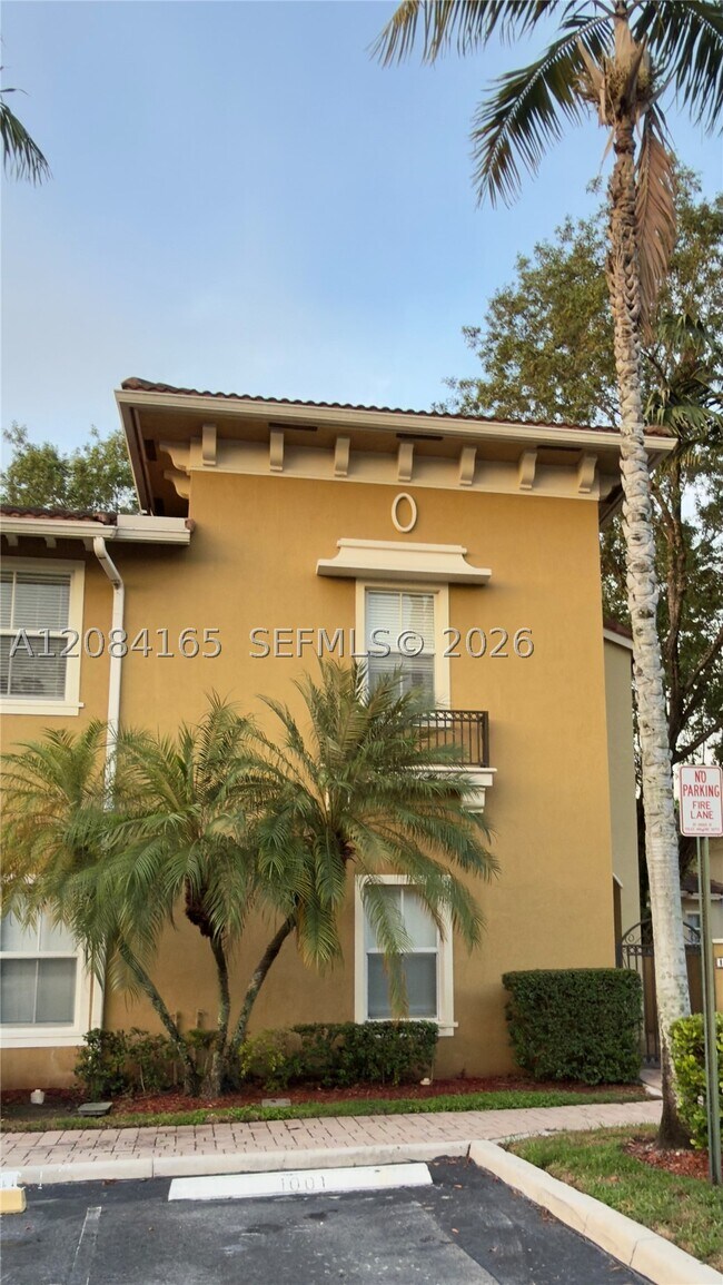 Building Photo - 2851 Prospect 1001 Unit 1001