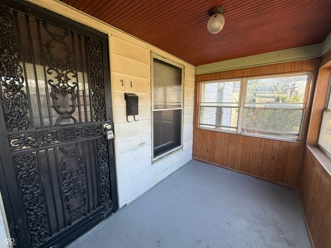 Photo - 321 W 32nd St