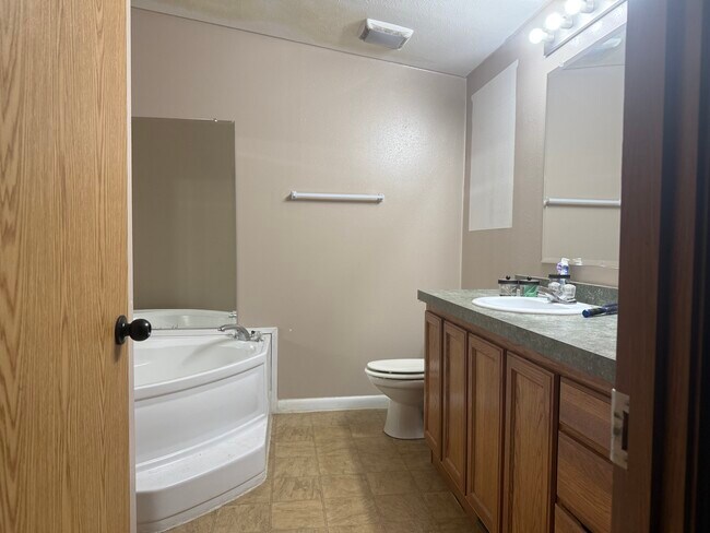 Photo - 2066 S 150 W