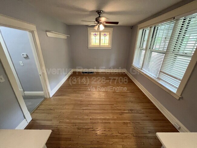 Photo - 6553 Scanlan Ave