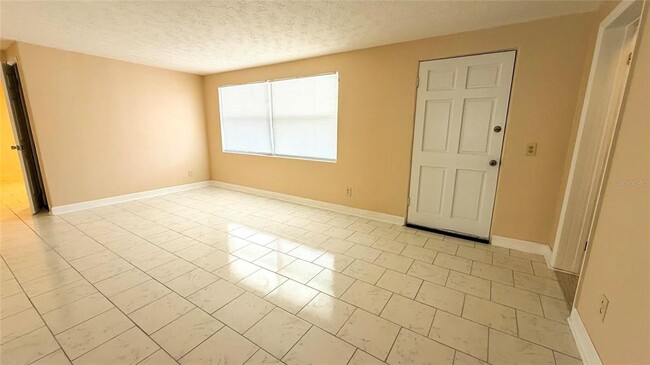Photo - 4102 Highland Loop