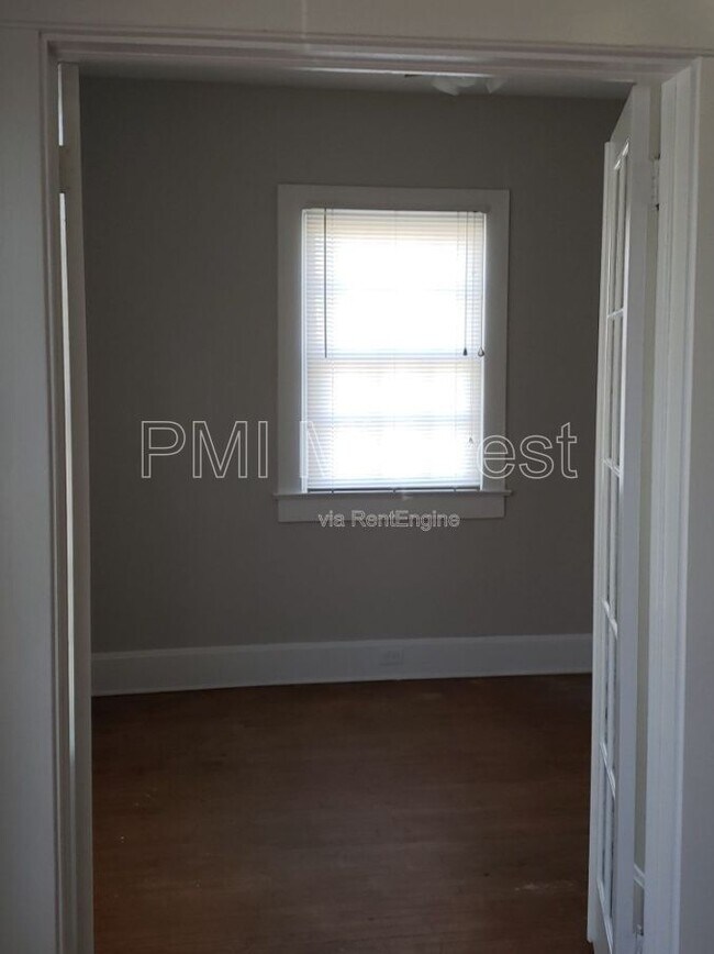 Photo - 125 E 17th St Unit 1