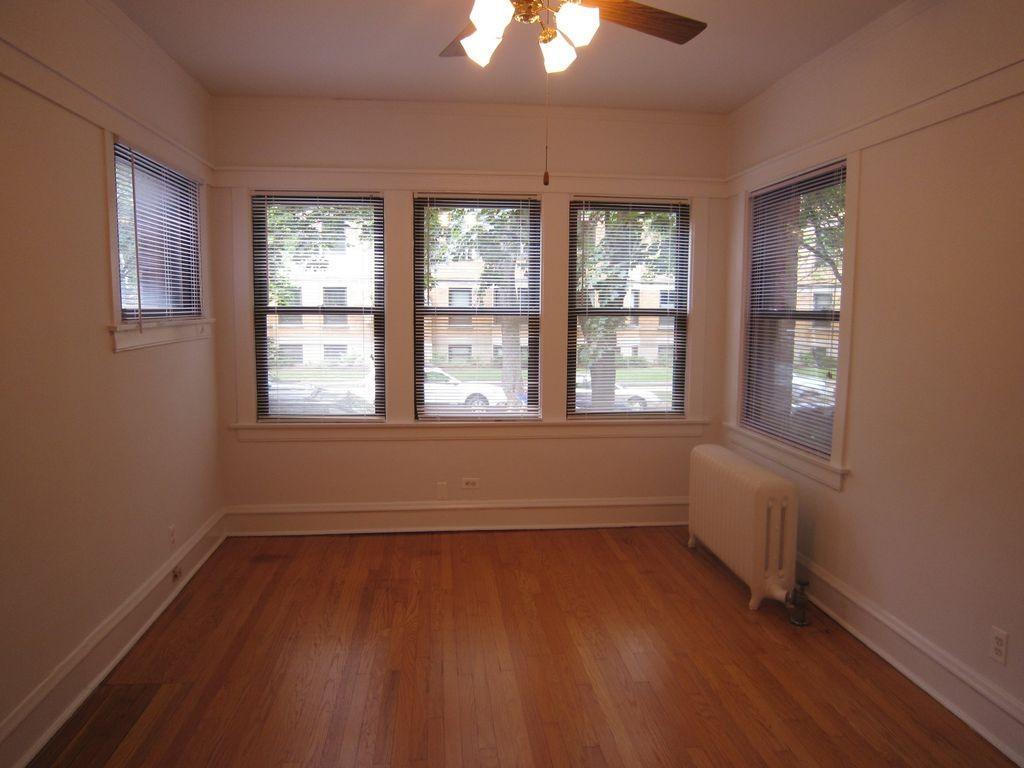 Photo - 1480 W Byron St Unit 1