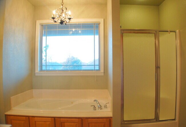 Photo - 4747 Mayflower Ct